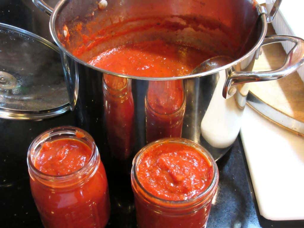 Canning Marinara Sauce Recipe: Load up your Large Stockpot