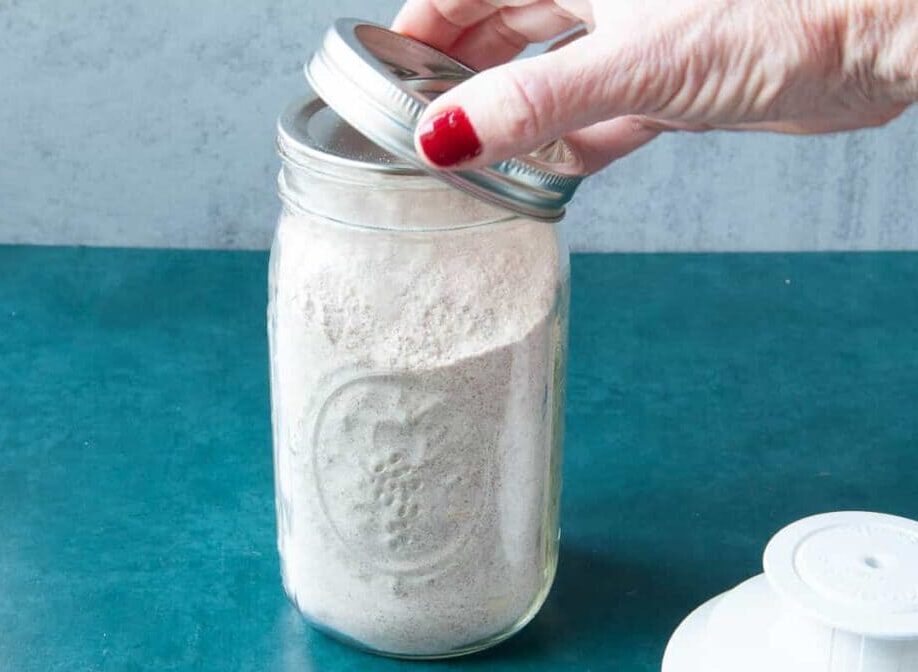 How to Break the Vacuum Seal on Your Mason Jar