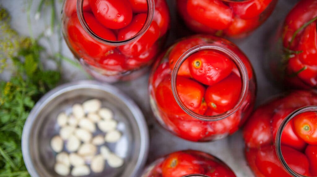 Best Canning Tomatoes for Sauce and Paste
