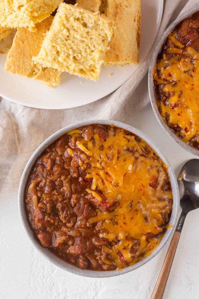 canned chiili with beans